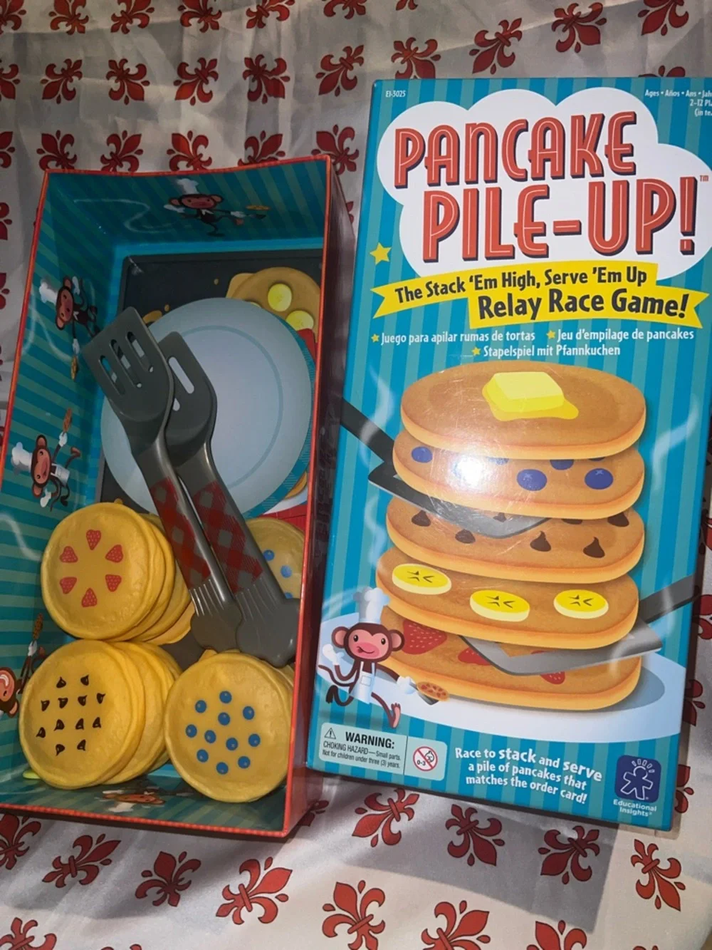 Pancake Pile-Up! Relay Race Game - Blue